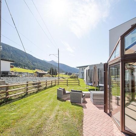 Agrimonia - 5,5-Zi Duplex Wohnung Bis 9 Personen Mit Eigenem Garten Davos Ngoại thất bức ảnh