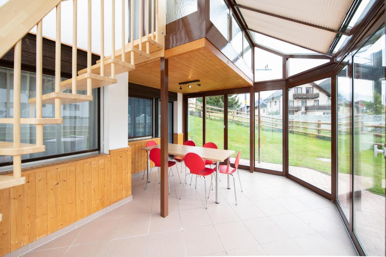 Agrimonia - 5,5-Zi Duplex Wohnung Bis 9 Personen Mit Eigenem Garten Davos Ngoại thất bức ảnh